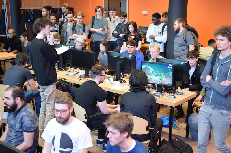 een Nederlands smash toernooi