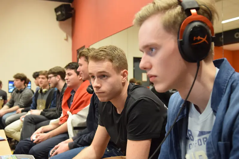 een Nederlands smash toernooi